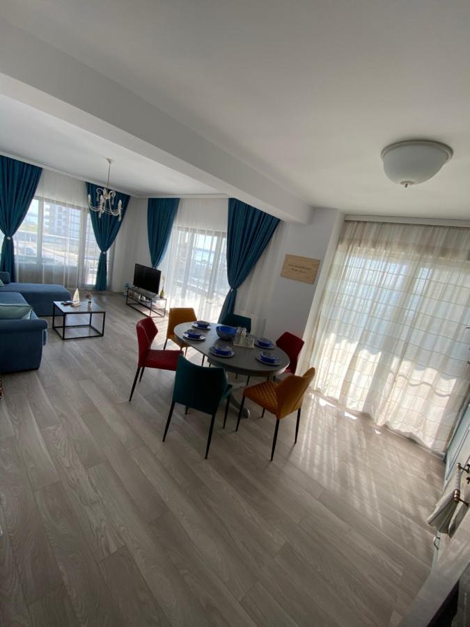 Apartment Seafront - Casa Del Mar *