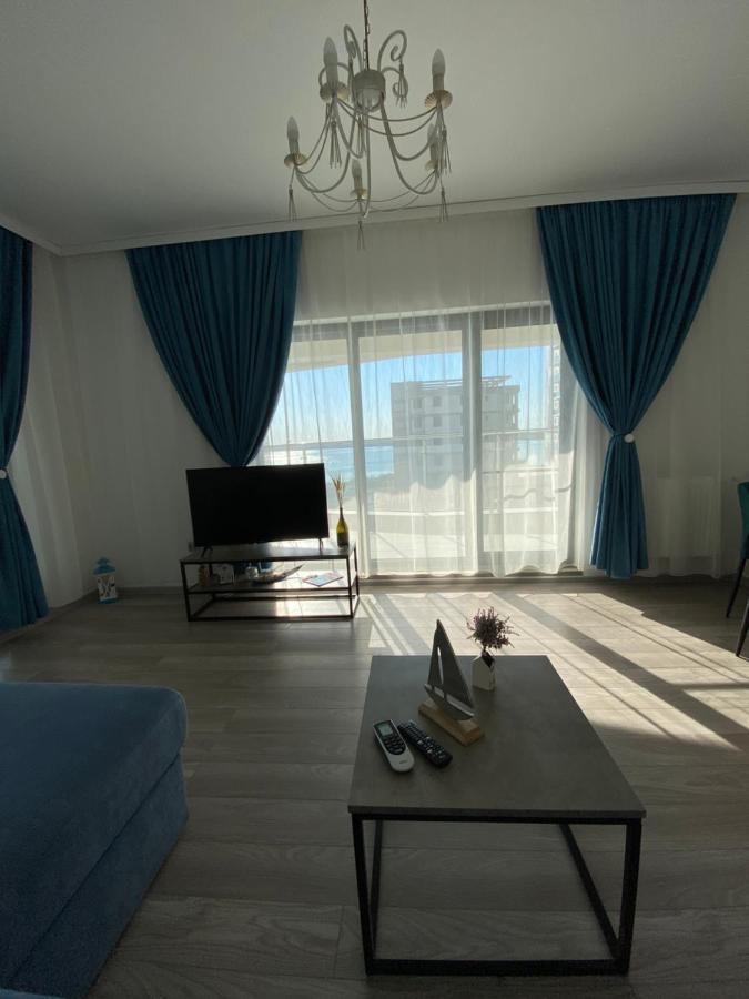 Seafront - Casa Del Mar Apartment